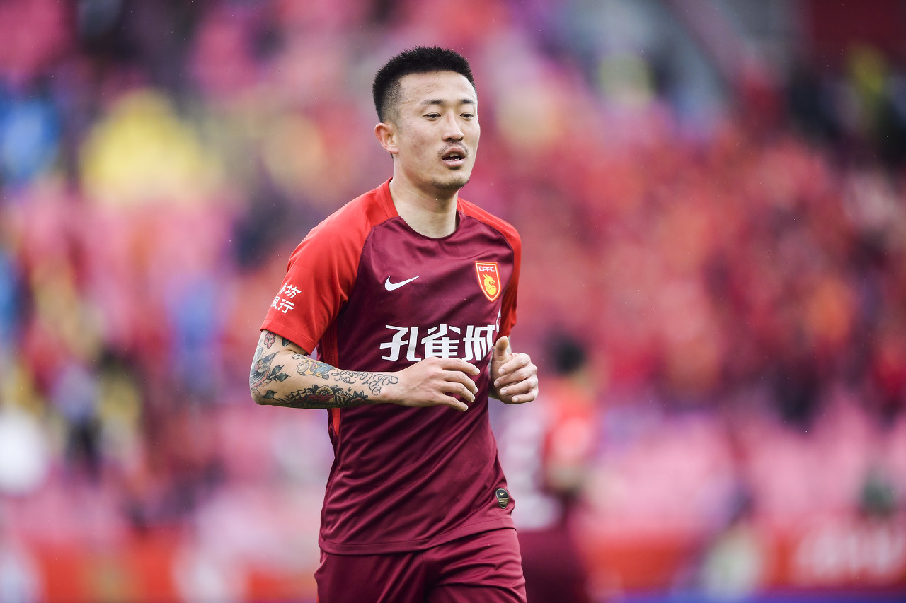 深圳佳兆业官方宣告包含姜至鹏在内的14名球员加盟球队