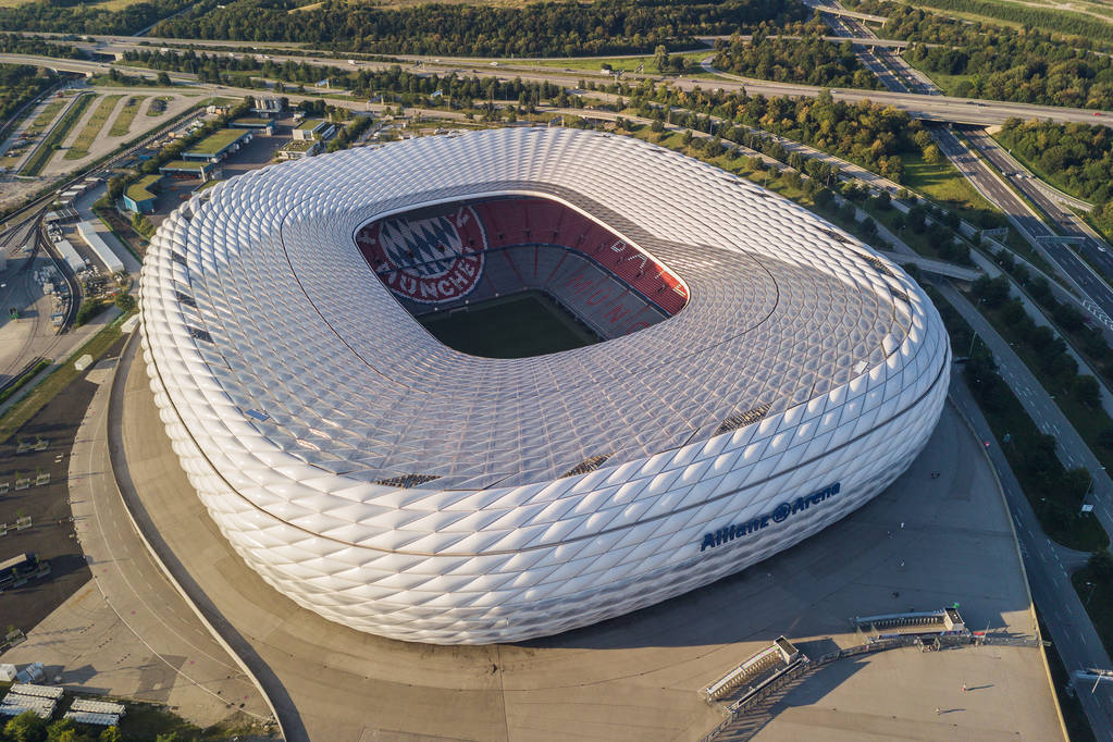 意天空：欧冠决赛场所顺延，拜仁安联球场2023年承办