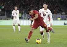 31岁的佩罗蒂为罗马进场23次奉献4球3助攻他与罗马的合同将在2021年到期