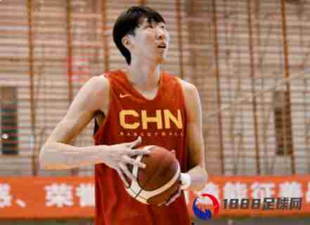 中国男篮对加拿大以79-109落败，沈梓捷11分8板