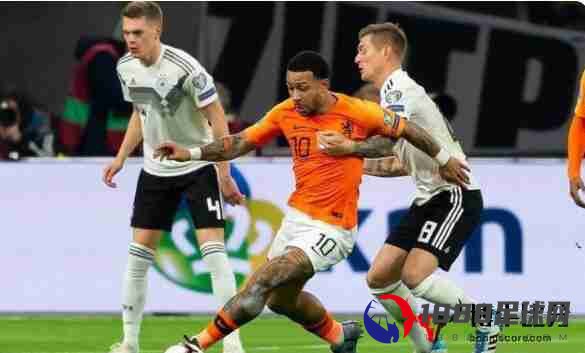 德国队,荷兰队,德国绝杀荷兰,德国3-2绝杀荷兰，取得了欧预赛开门红